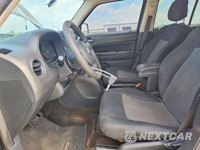 Zdjęcie 7 z 14 samochodu: 2015 JEEP PATRIOT SPORT VIN:1C4NJPBB9FD149714 - miniatura