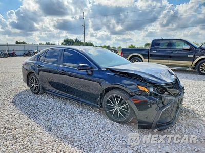 Czwarte zdjęcie samochodu z boku: 2024 TOYOTA CAMRY SE VIN:4T1G11AK6RU224067 - miniatura