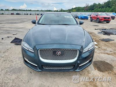 Piąte zdjęcie samochodu w środku: 2019 JAGUAR XJL SUPERCHARGED VIN:SAJWA2GE9KMW22338 - miniatura
