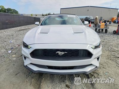 Piąte zdjęcie samochodu w środku: 2022 FORD MUSTANG VIN:1FATP8UH0N5140587 - miniatura