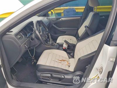 Zdjęcie 7 z 12 samochodu: 2016 VOLKSWAGEN JETTA SPORT VIN:3VWD17AJ8GM343772 - miniatura
