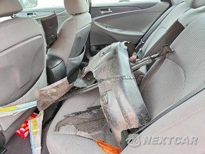 Zdjęcie 12 z 13 samochodu: 2011 HYUNDAI SONATA GLS VIN:5NPEB4AC7BH125518 - miniatura