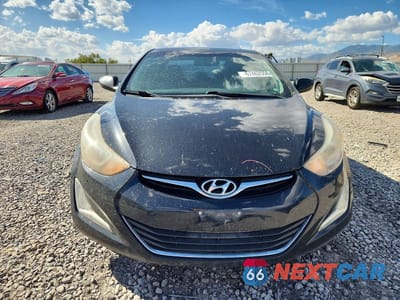 Piąte zdjęcie samochodu w środku: 2015 HYUNDAI ELANTRA SE VIN:KMHDH4AEXFU228063 - miniatura
