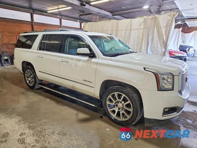 Czwarte zdjęcie samochodu z boku: 2015 GMC YUKON DENALI VIN:1GKS2JKJ4FR639327 - miniatura