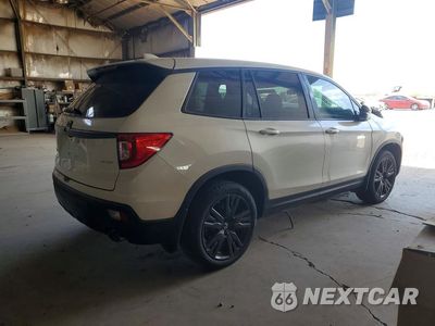 Trzecie zdjęcie samochodu z tyłu: 2021 HONDA PASSPORT SPORT VIN:5FNYF7H26MB004626 - miniatura