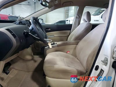Zdjęcie 7 z 14 samochodu: 2004 TOYOTA PRIUS BASE VIN:JTDKB20U140083722 - miniatura