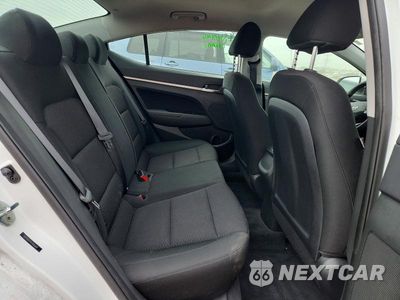 Zdjęcie 10 z 12 samochodu: 2020 HYUNDAI ELANTRA SEL VIN:5NPD84LF4LH546647 - miniatura