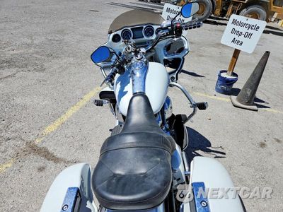 Zdjęcie 6 z 10 samochodu: 2010 KAWASAKI VN1700 A VIN:JKBVNRA1XAA004268 - miniatura