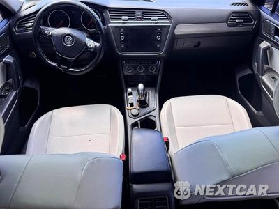 Zdjęcie 9 z 10 samochodu: 2018 VOLKSWAGEN TIGUAN SE VIN:3VV3B7AX6JM085115 - miniatura