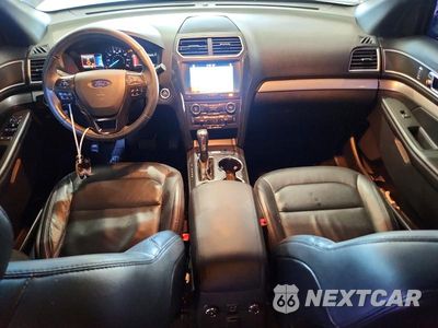 Zdjęcie 8 z 13 samochodu: 2017 FORD EXPLORER XLT VIN:1FM5K7D80HGD97538 - miniatura