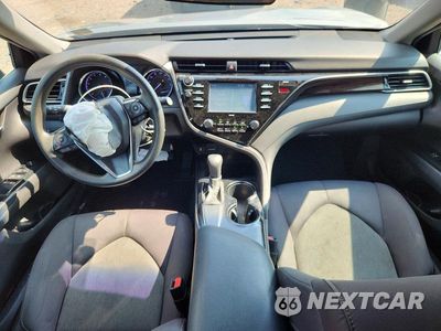 Zdjęcie 8 z 14 samochodu: 2020 TOYOTA CAMRY LE VIN:4T1C11AKXLU918802 - miniatura