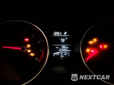 Zdjęcie 9 z 13 samochodu: 2017 VOLKSWAGEN JETTA S VIN:3VW2B7AJ7HM228778 - miniatura