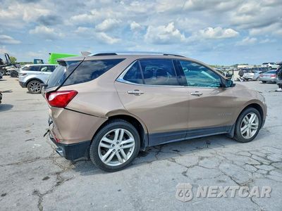 Trzecie zdjęcie samochodu z tyłu: 2018 CHEVROLET EQUINOX PREMIER (2LZ) VIN:2GNAXWEX9J6199008 - miniatura