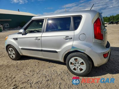 Drugie zdjęcie samochodu z przodu: 2012 KIA SOUL BASE VIN:KNDJT2A51C7464394 - miniatura