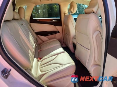 Zdjęcie 11 z 14 samochodu: 2016 LINCOLN MKC RESERVE VIN:5LMCJ3C90GUJ16123 - miniatura