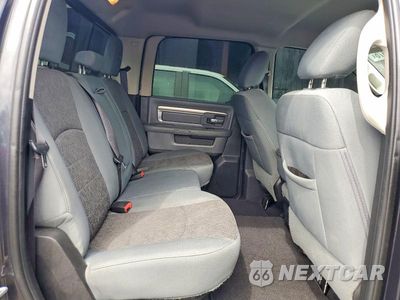 Zdjęcie 10 z 12 samochodu: 2017 RAM 1500 SLT VIN:3C6RR7LT9HG574381 - miniatura