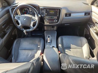 Zdjęcie 8 z 14 samochodu: 2019 MITSUBISHI OUTLANDER SEL VIN:JA4J24A59KZ038528 - miniatura
