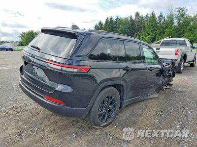 Trzecie zdjęcie samochodu z tyłu: 2024 JEEP GRAND CHEROKEE LAREDO VIN:1C4RJHAG5RC121648 - miniatura