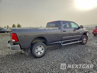 Trzecie zdjęcie samochodu z tyłu: 2018 RAM 2500 ST VIN:3C6UR5HJ7JG241821 - miniatura