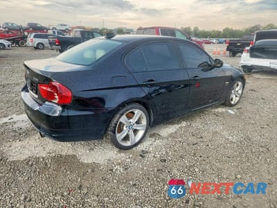 Trzecie zdjęcie samochodu z tyłu: 2011 BMW 335 XI VIN:WBAPL5G51BNN23941 - miniatura