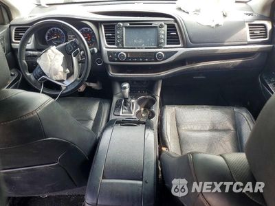 Zdjęcie 8 z 13 samochodu: 2018 TOYOTA HIGHLANDER LIMITED VIN:5TDDZRFH6JS865904 - miniatura