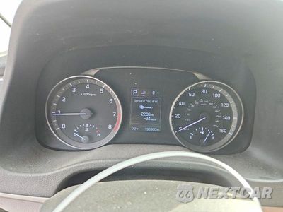 Zdjęcie 9 z 12 samochodu: 2018 HYUNDAI ELANTRA SEL VIN:5NPD84LFXJH313577 - miniatura