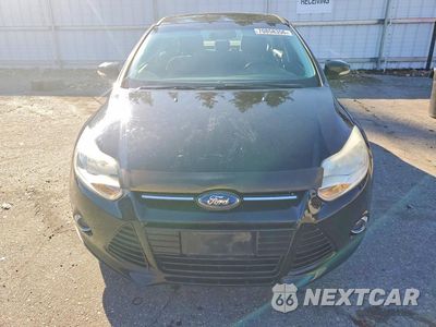 Piąte zdjęcie samochodu w środku: 2012 FORD FOCUS SE VIN:1FAHP3F26CL258363 - miniatura