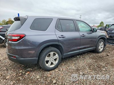 Trzecie zdjęcie samochodu z tyłu: 2023 HONDA PILOT LX VIN:5FNYG1H29PB024416 - miniatura