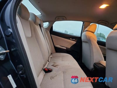 Zdjęcie 10 z 12 samochodu: 2019 HONDA INSIGHT LX VIN:19XZE4F1XKE002574 - miniatura