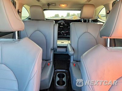 Zdjęcie 10 z 13 samochodu: 2022 TOYOTA HIGHLANDER XLE VIN:5TDGZRBH1NS202149 - miniatura
