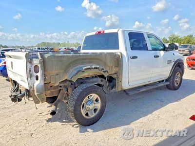 Trzecie zdjęcie samochodu z tyłu: 2018 RAM 2500 ST VIN:3C6UR5CL7JG315473 - miniatura