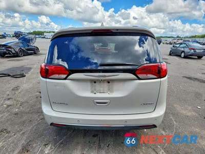 Zdjęcie 6 z 13 samochodu: 2017 CHRYSLER PACIFICA LIMITED VIN:2C4RC1GG1HR741508 - miniatura