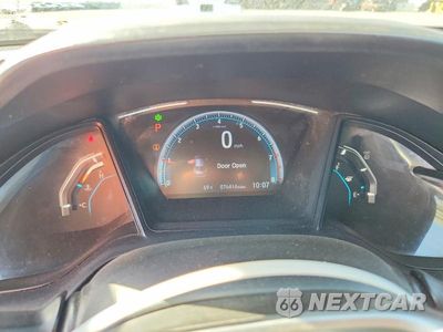Zdjęcie 9 z 12 samochodu: 2019 HONDA CIVIC LX VIN:19XFC2F6XKE041173 - miniatura