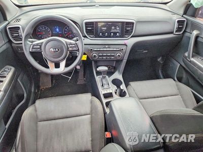Zdjęcie 8 z 13 samochodu: 2020 KIA SPORTAGE LX VIN:KNDPM3AC7L7823324 - miniatura