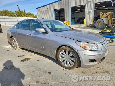 Czwarte zdjęcie samochodu z boku: 2011 HYUNDAI GENESIS 3.8L VIN:KMHGC4DE4BU136058 - miniatura
