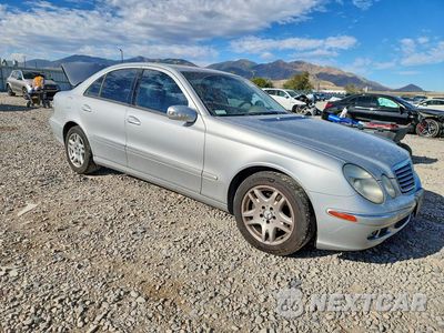 Czwarte zdjęcie samochodu z boku: 2005 MERCEDES-BENZ E 320 CDI VIN:WDBUF26JX5A558496 - miniatura