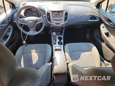 Zdjęcie 8 z 12 samochodu: 2017 CHEVROLET CRUZE LT VIN:1G1BE5SM5H7177310 - miniatura