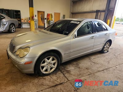 2001 MERCEDES-BENZ C 320 WDBRF64J31F086025 - główne zdjęcie licytacji z USA - miniatura