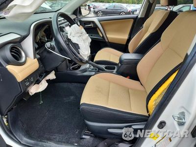 Zdjęcie 7 z 13 samochodu: 2016 TOYOTA RAV4 HV XLE VIN:JTMRJREV3GD045921 - miniatura