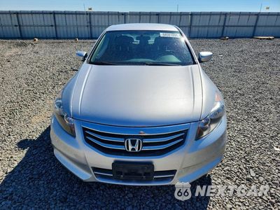 Piąte zdjęcie samochodu w środku: 2011 HONDA ACCORD SE VIN:1HGCP2F67BA132641 - miniatura
