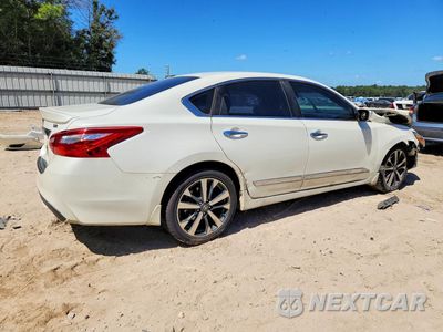 Trzecie zdjęcie samochodu z tyłu: 2016 NISSAN ALTIMA 2.5 SR VIN:1N4AL3APXGC275902 - miniatura
