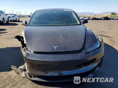 Piąte zdjęcie samochodu w środku: 2024 TESLA MODEL 3 VIN:5YJ3E1ET0RF835506 - miniatura