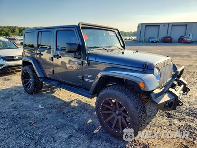 Czwarte zdjęcie samochodu z boku: 2017 JEEP WRANGLER UNLIMITED SAHARA VIN:1C4BJWEG2HL619451 - miniatura