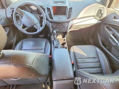 Zdjęcie 8 z 14 samochodu: 2017 FORD ESCAPE SE VIN:1FMCU9GD1HUB23367 - miniatura