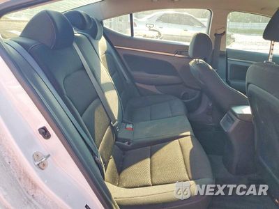 Zdjęcie 10 z 12 samochodu: 2018 HYUNDAI ELANTRA SEL VIN:5NPD84LF6JH232656 - miniatura