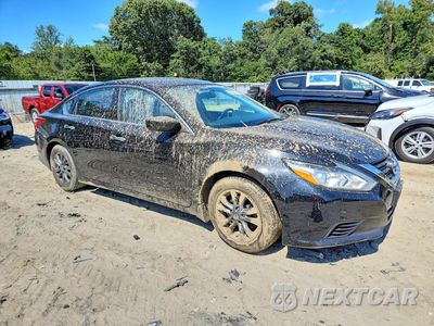 Czwarte zdjęcie samochodu z boku: 2018 NISSAN ALTIMA 2.5 S VIN:1N4AL3AP9JC178049 - miniatura