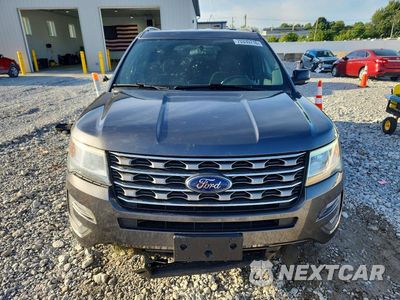 Piąte zdjęcie samochodu w środku: 2017 FORD EXPLORER XLT VIN:1FM5K7D87HGD82339 - miniatura