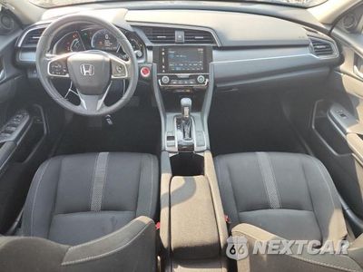 Zdjęcie 8 z 12 samochodu: 2018 HONDA CIVIC EX VIN:2HGFC2F78JH570523 - miniatura