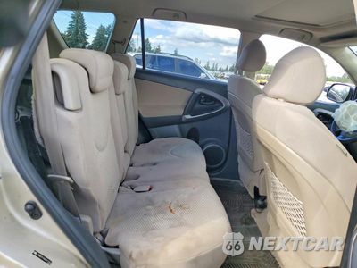 Zdjęcie 11 z 14 samochodu: 2006 TOYOTA RAV4 LIMITED VIN:JTMBD31V366011900 - miniatura