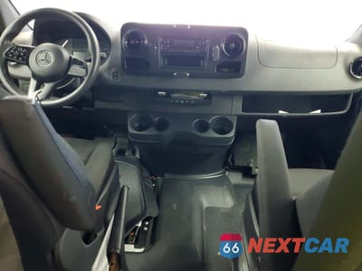 Zdjęcie 8 z 13 samochodu: 2021 MERCEDES-BENZ SPRINTER 2500 VIN:W1Y40CHY8MT060945 - miniatura